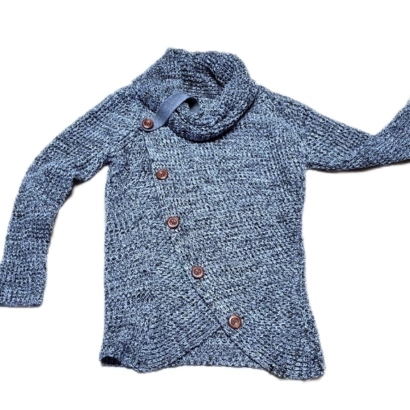 Elegant Gray Cowl Neck Women's Sweater - Picture 4 of 12